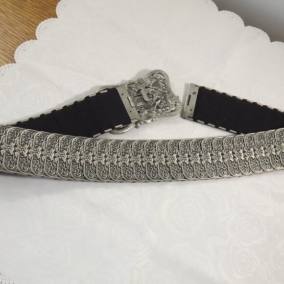 Silver Metal Stretch Belt with Green and Pastel Floral Pattern Belt Buckle - Picture 7 of 11